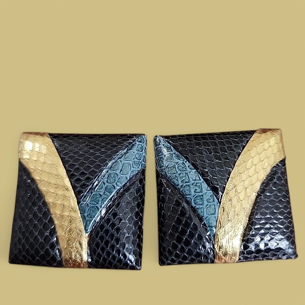 Womens 80's Vintage Leather Large Square Clip On Earrings